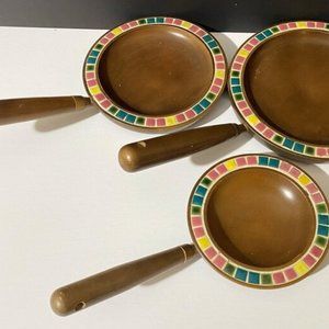 Vintage Wooden dishes with detachable handles Set Of 3, Wooden round plate